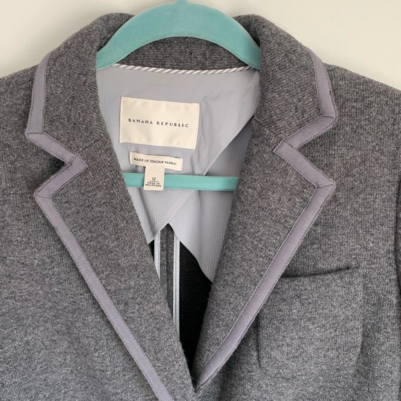Banana Republic Jackets & Blazers - BANANA REPUBLIC WOMEN’S CLASSIC FIT BLAZER